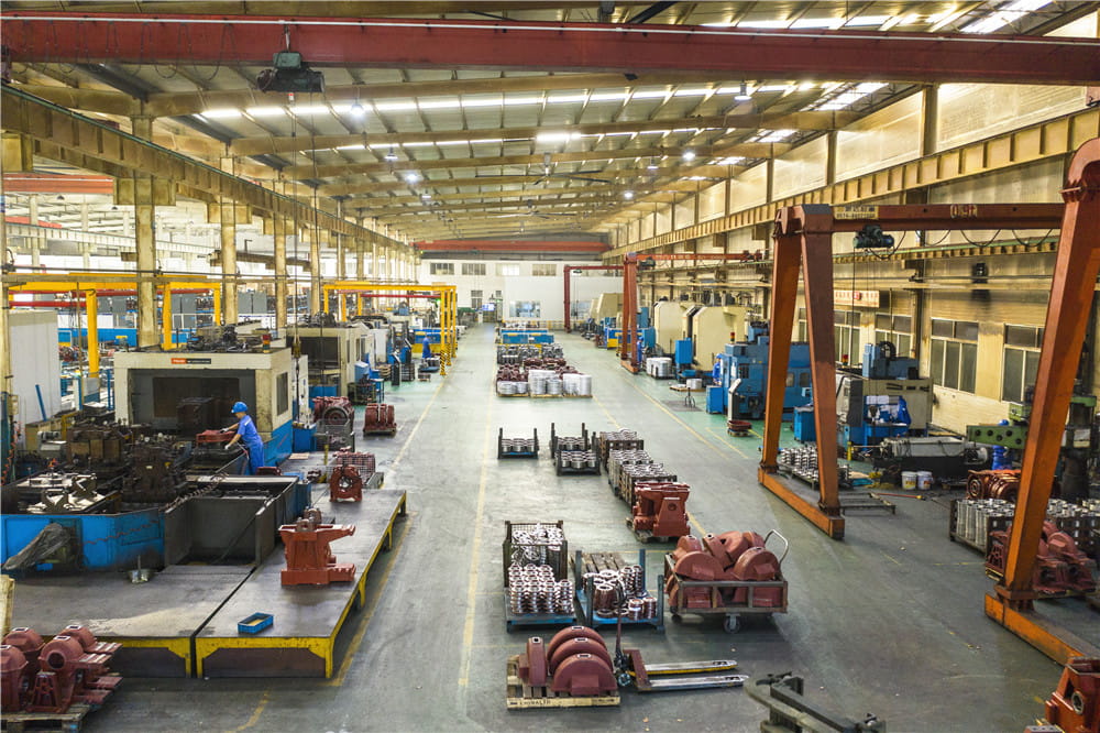 Hosting factory heavy parts machining workshop
